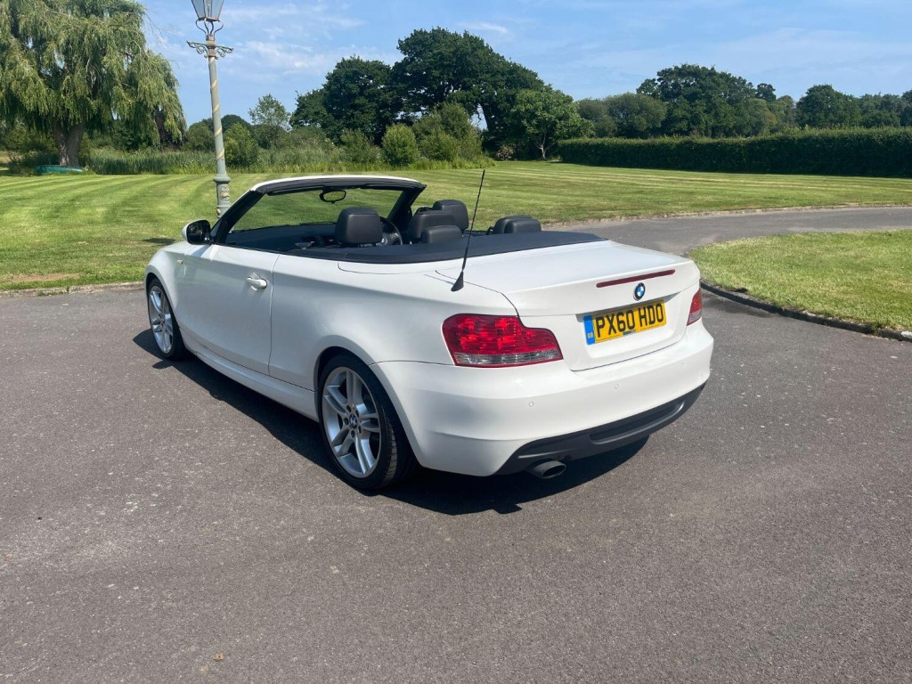 BMW 1 SERIES