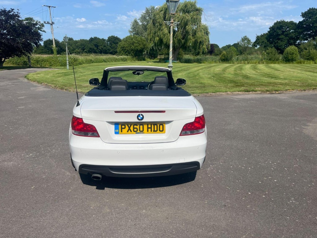 BMW 1 SERIES