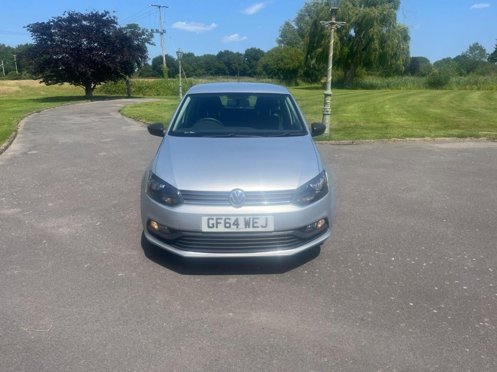 VOLKSWAGEN POLO