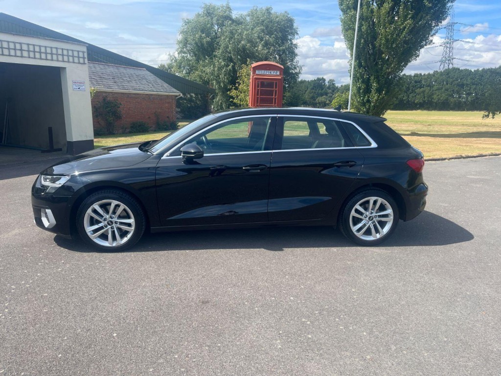 View AUDI A3 2.0 TDI 35 Sport