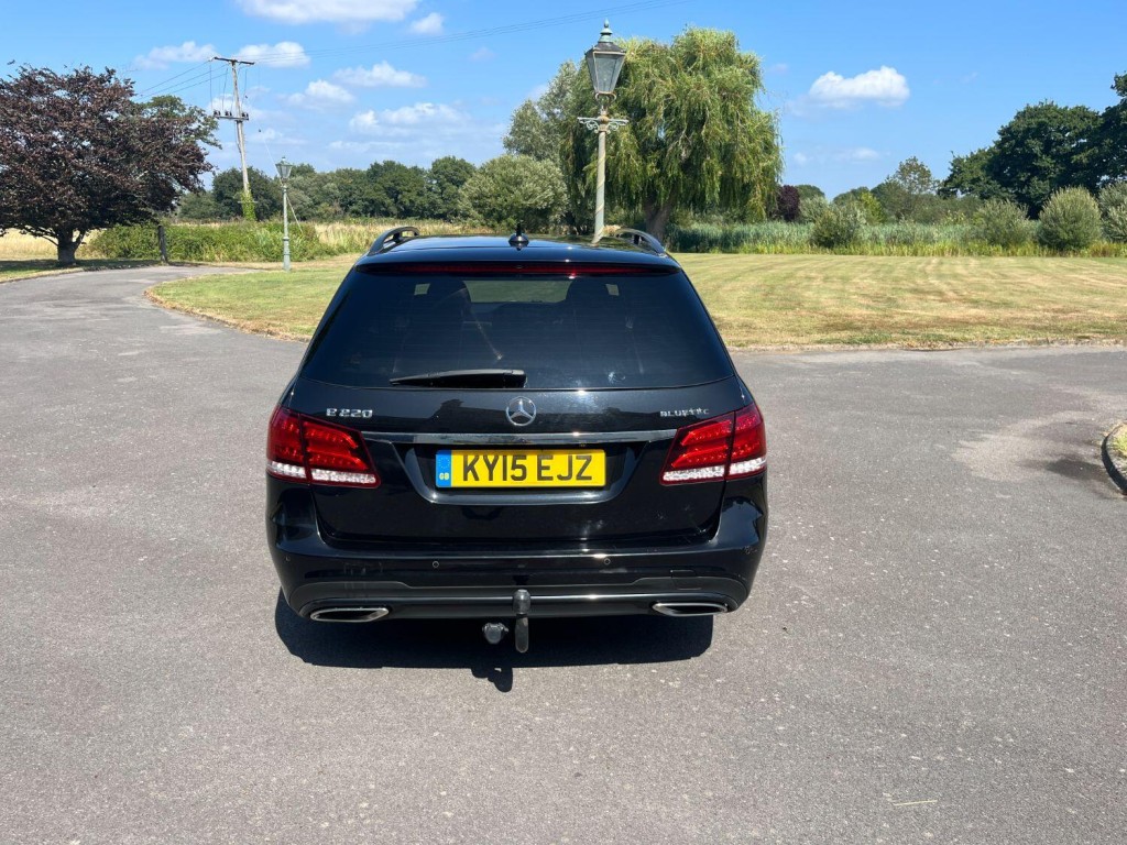 MERCEDES-BENZ E CLASS