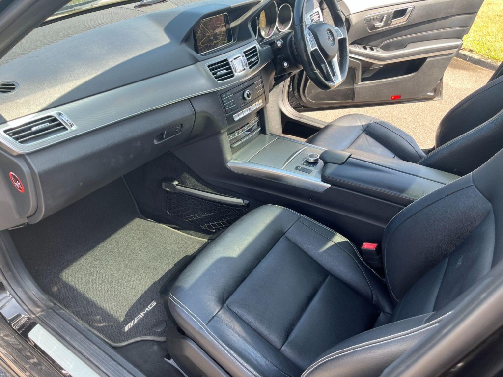 MERCEDES-BENZ E CLASS
