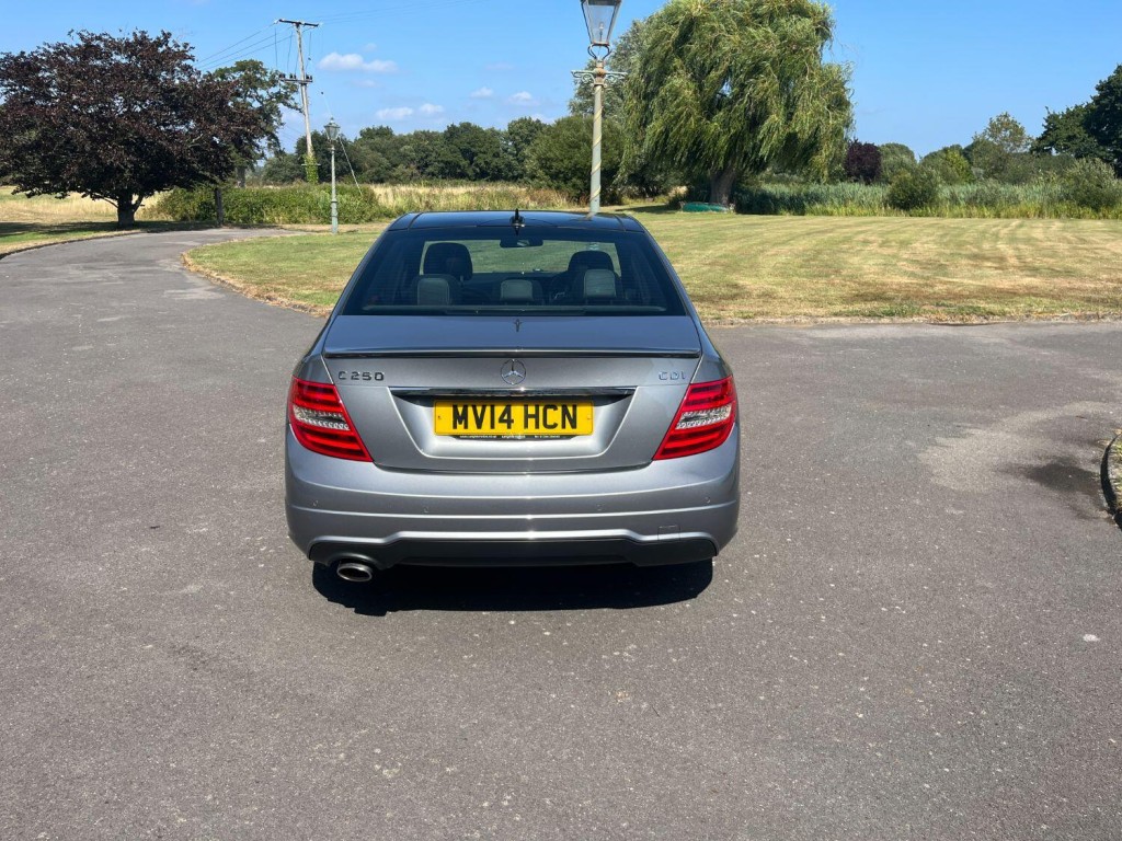 MERCEDES-BENZ C CLASS