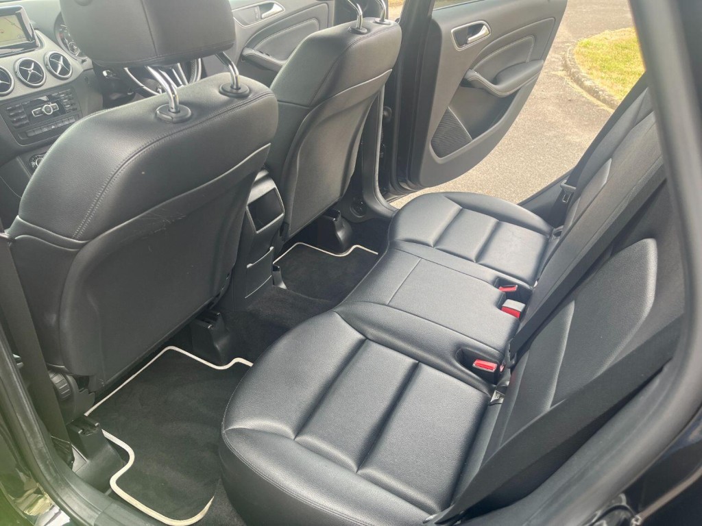 MERCEDES-BENZ B CLASS