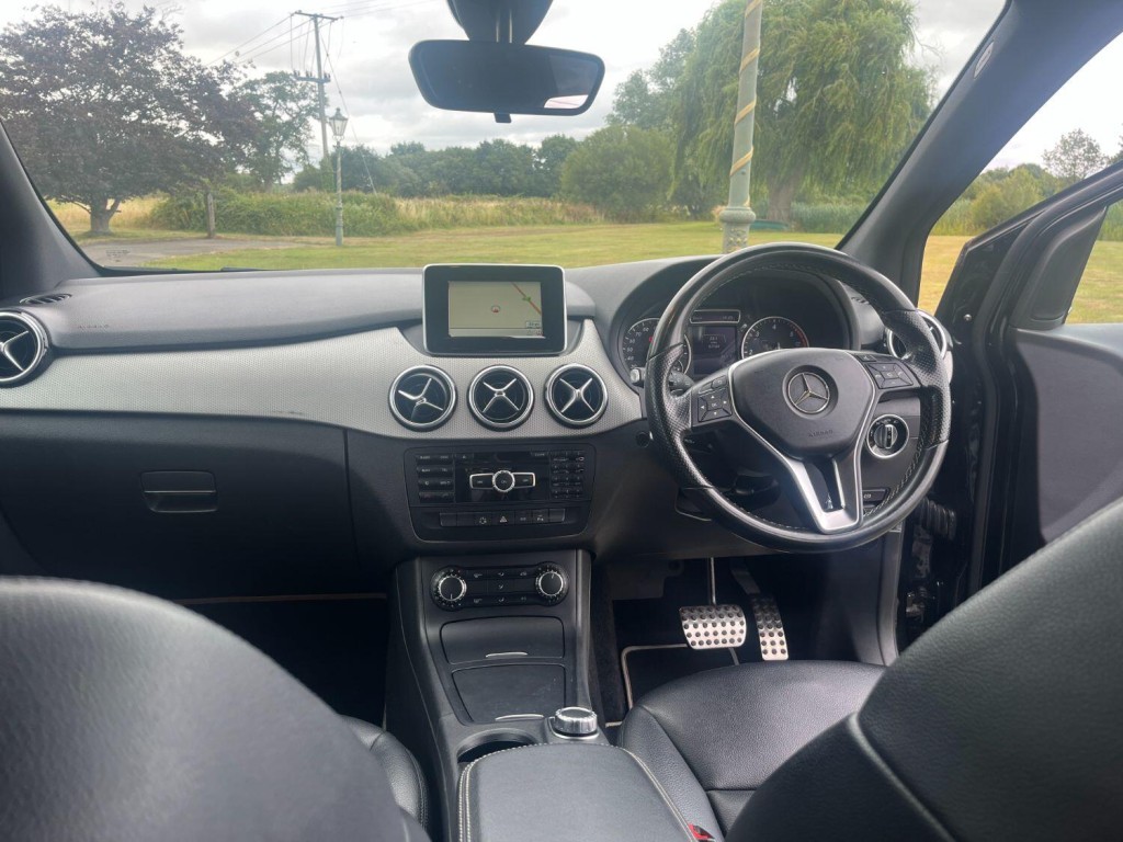 MERCEDES-BENZ B CLASS