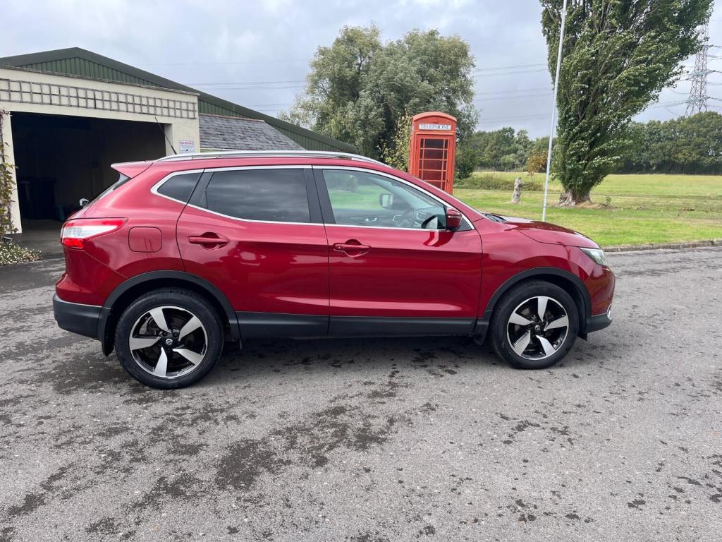 View NISSAN QASHQAI 1.2 DIG-T n-tec+