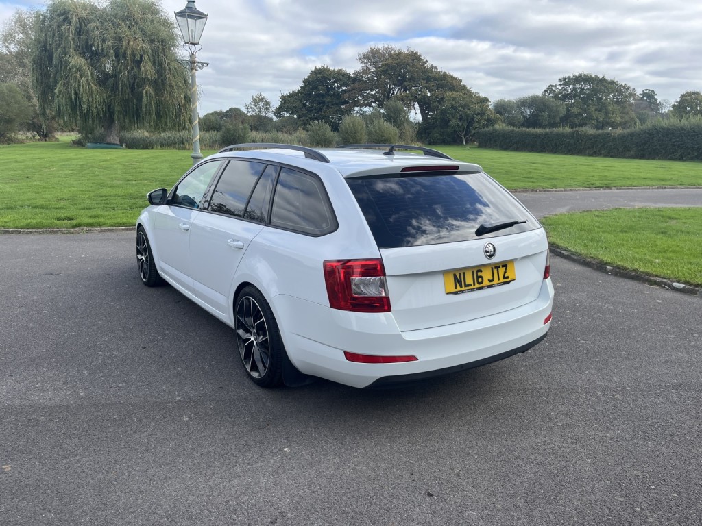 SKODA OCTAVIA