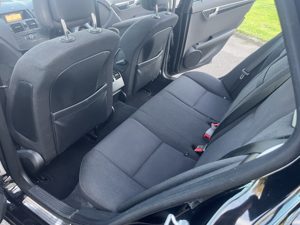 MERCEDES-BENZ C CLASS