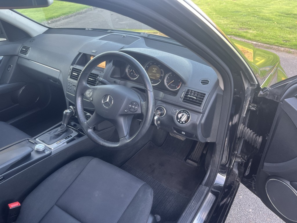 MERCEDES-BENZ C CLASS