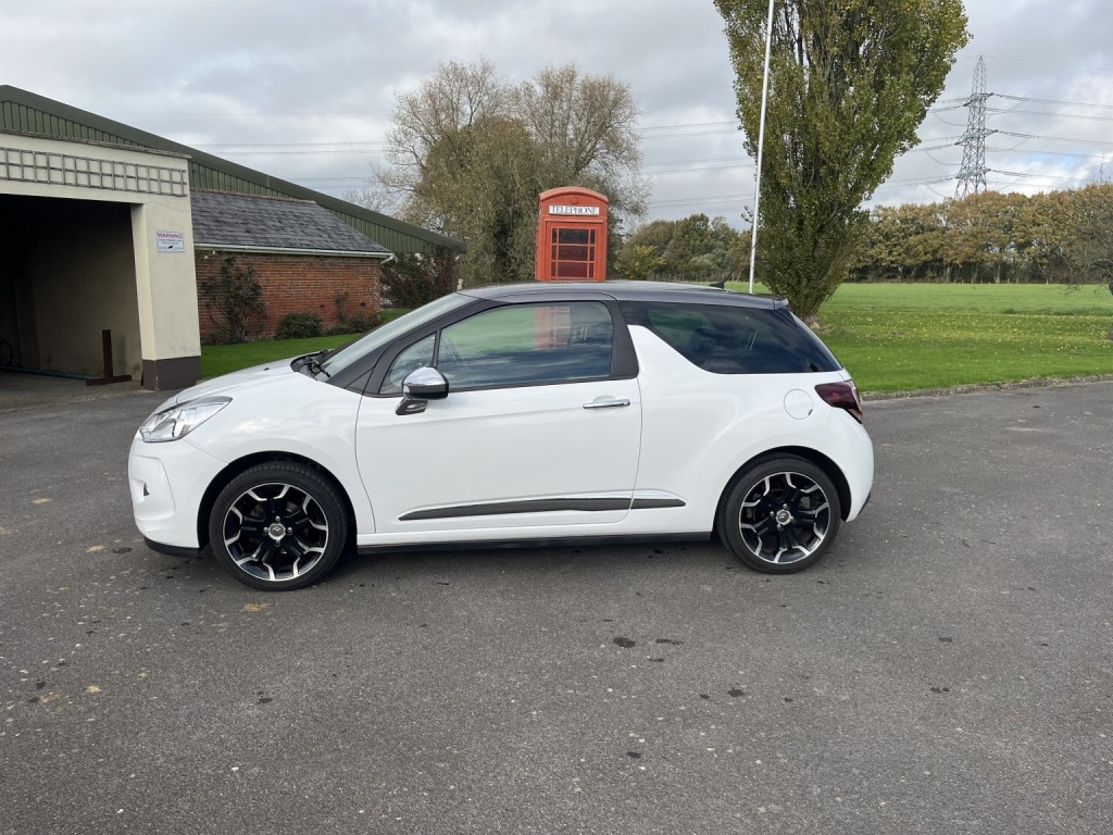 View CITROEN DS3 1.6 VTi DStyle Plus