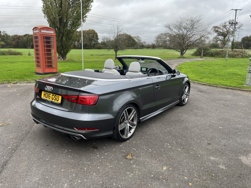 View AUDI S3 2.0 TFSI