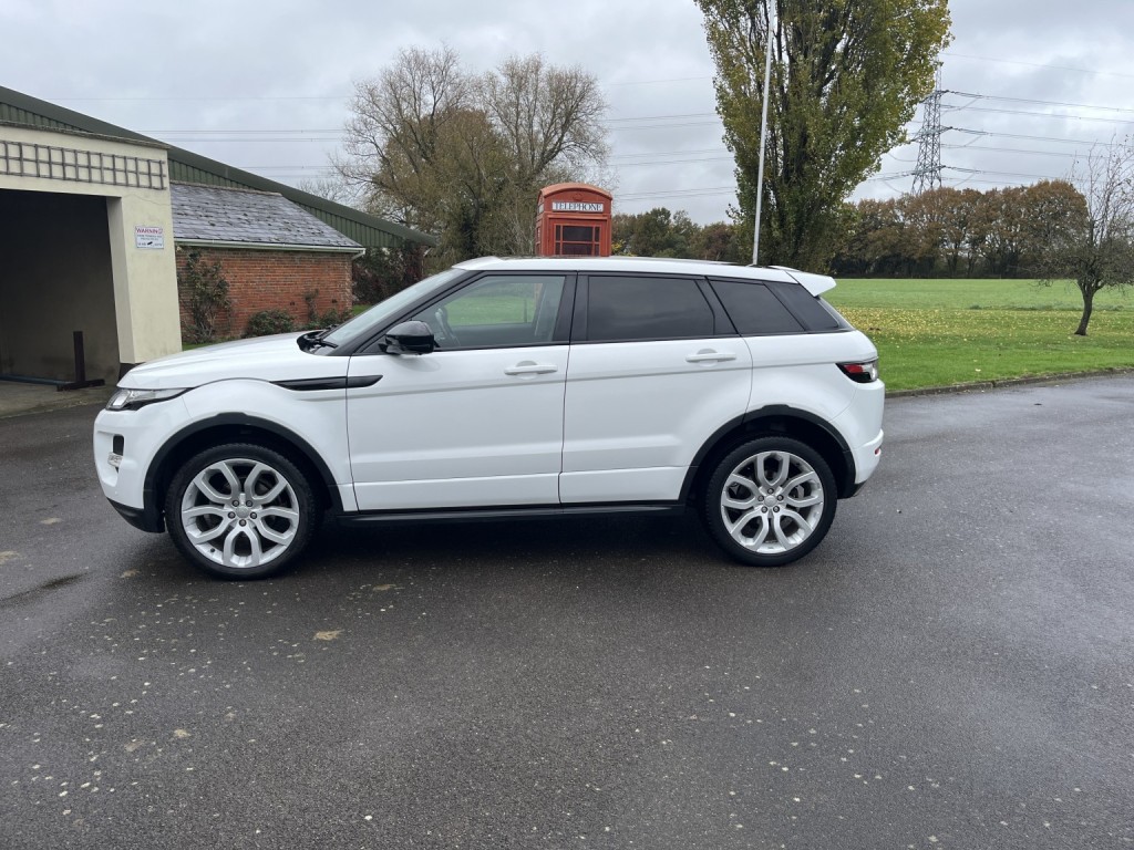 View LAND ROVER RANGE ROVER EVOQUE 2.2 SD4 Dynamic