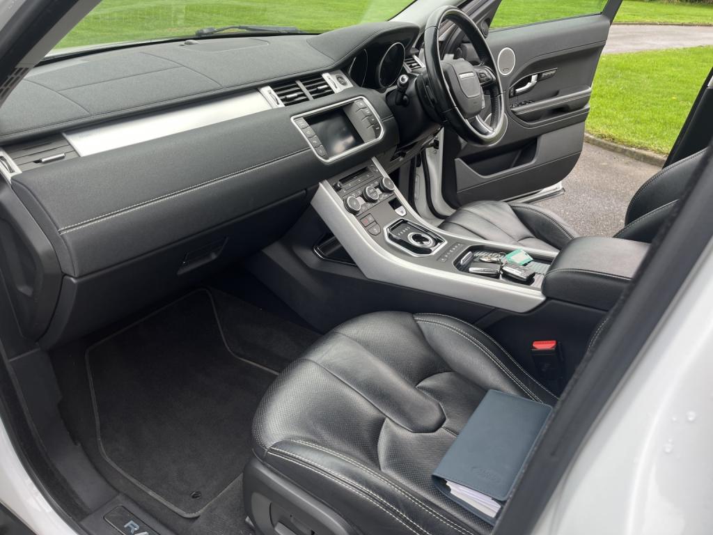 LAND ROVER RANGE ROVER EVOQUE