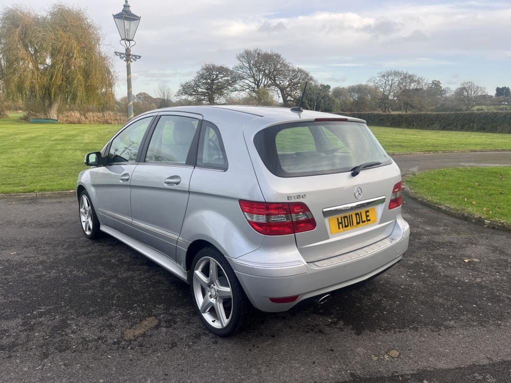 MERCEDES-BENZ B CLASS