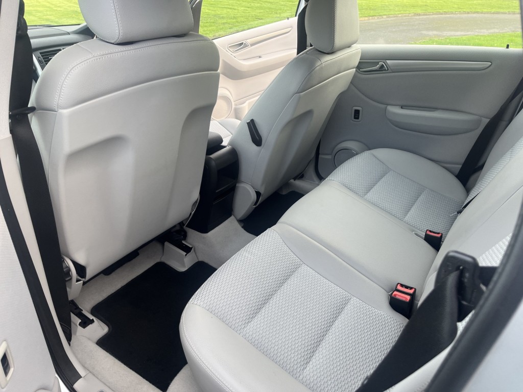 MERCEDES-BENZ B CLASS