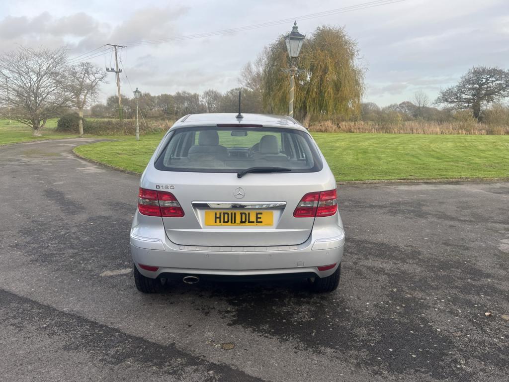 MERCEDES-BENZ B CLASS