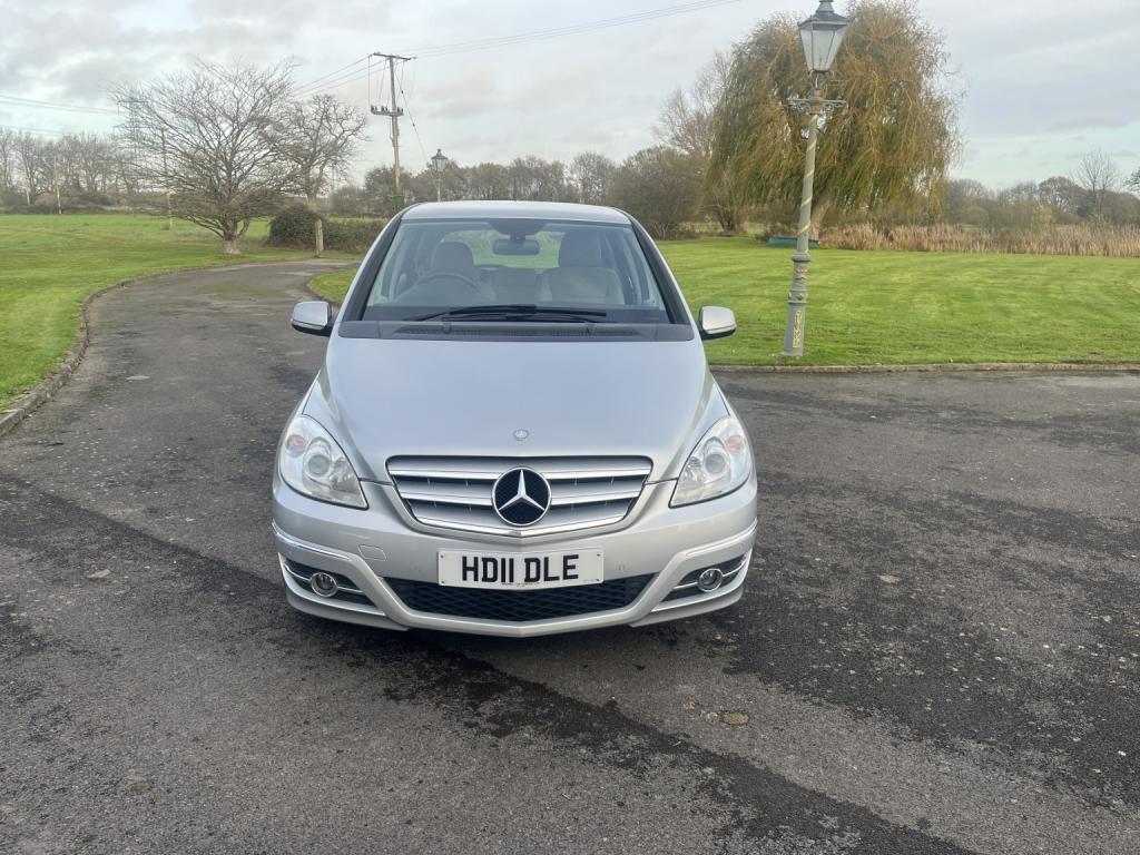 MERCEDES-BENZ B CLASS