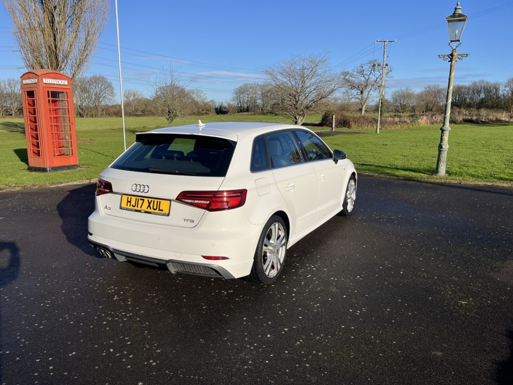 View AUDI A3 1.4 TFSI CoD S line