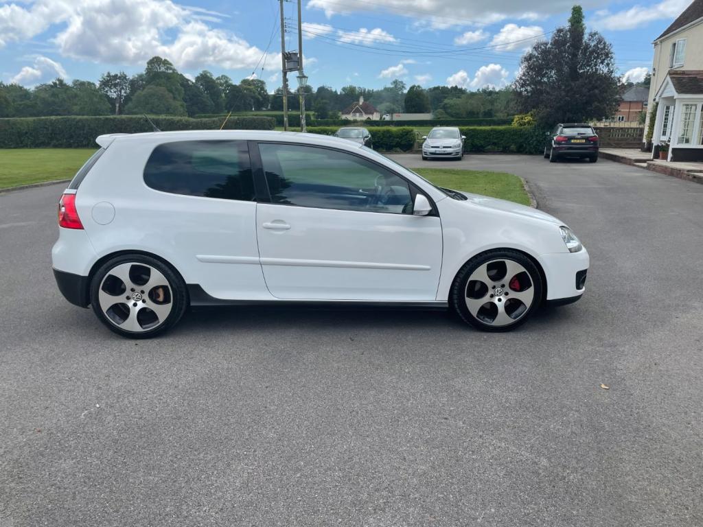 View VOLKSWAGEN GOLF 2.0 TFSI GTI 3dr