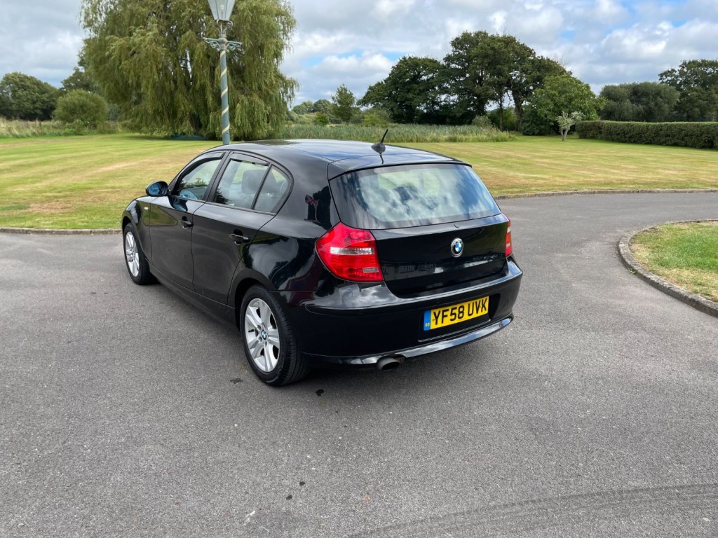 BMW 1 SERIES