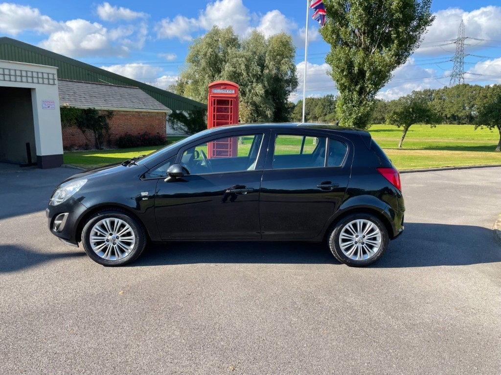 View VAUXHALL CORSA SE