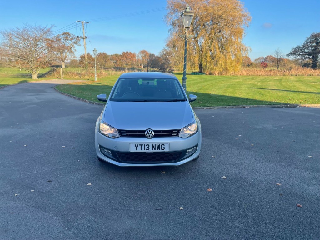 VOLKSWAGEN POLO