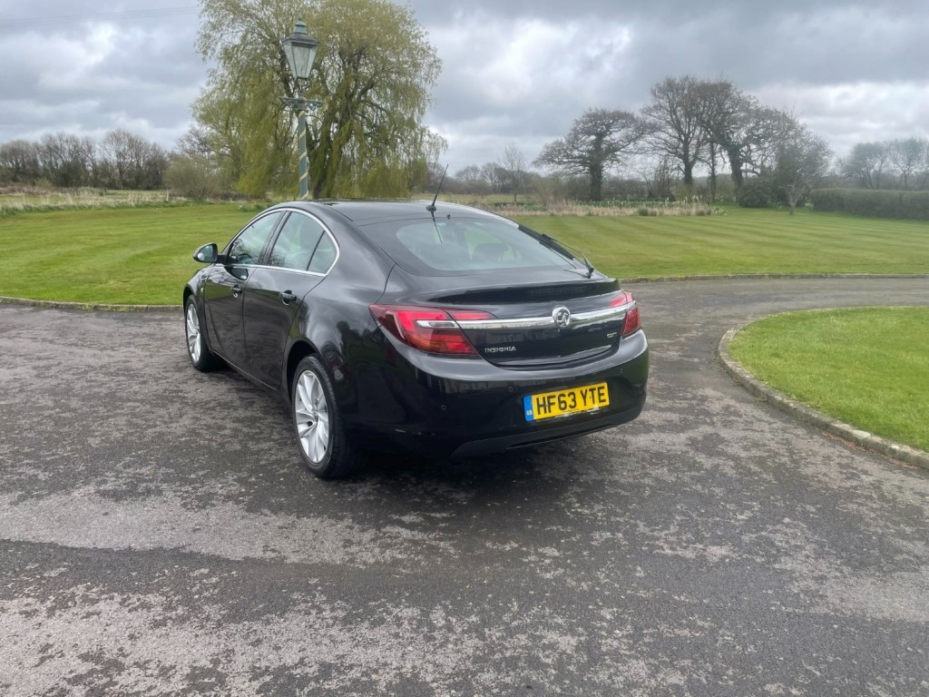 VAUXHALL INSIGNIA