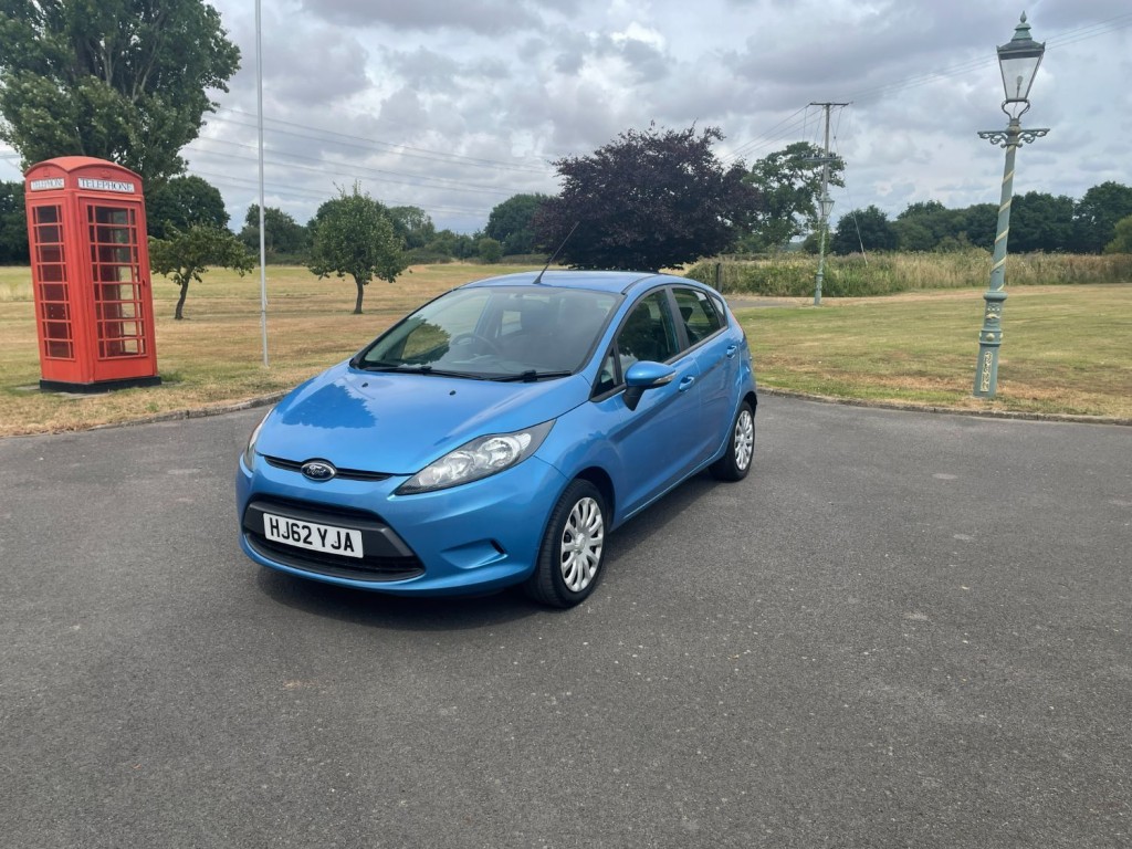 View FORD FIESTA EDGE