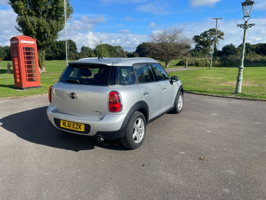 View MINI MINI ONE D
