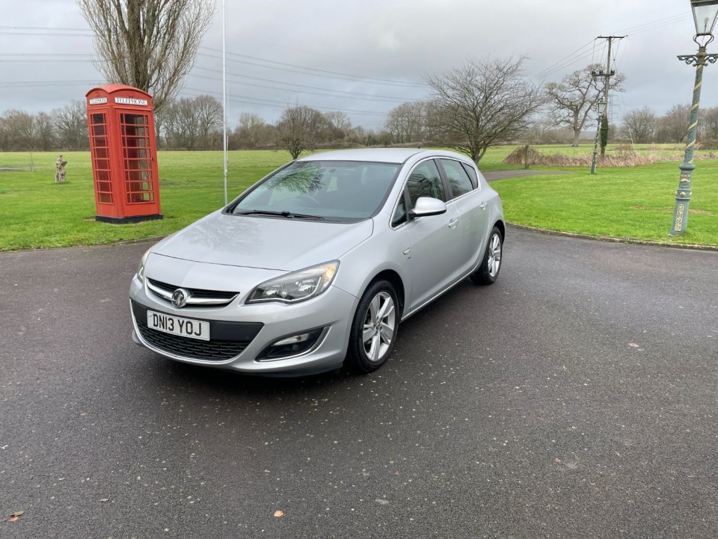 View VAUXHALL ASTRA SRI