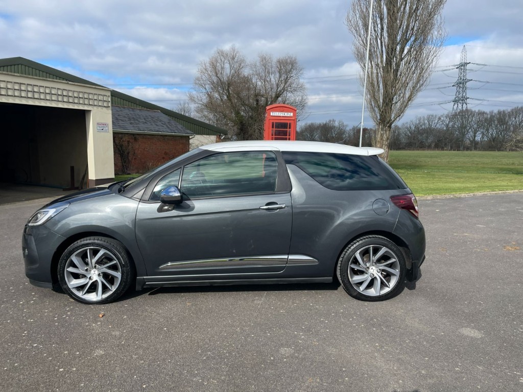 View DS AUTOMOBILES DS 3 BLUEHDI DSPORT SS
