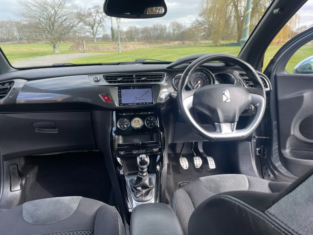 DS AUTOMOBILES DS 3