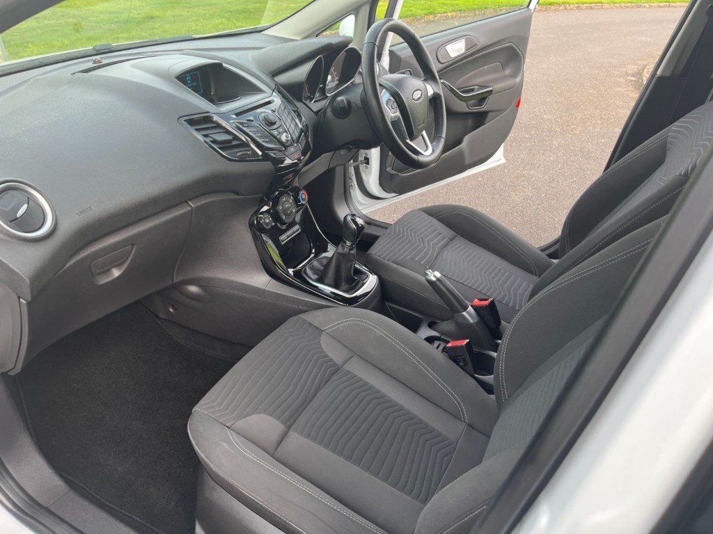 FORD FIESTA