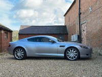 ASTON MARTIN DB9