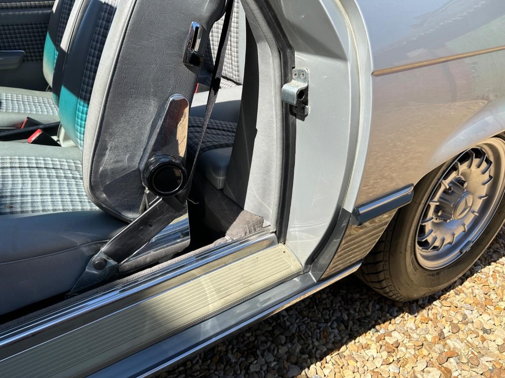 MERCEDES-BENZ SL