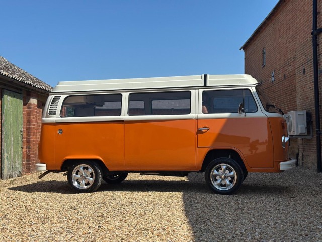 VOLKSWAGEN