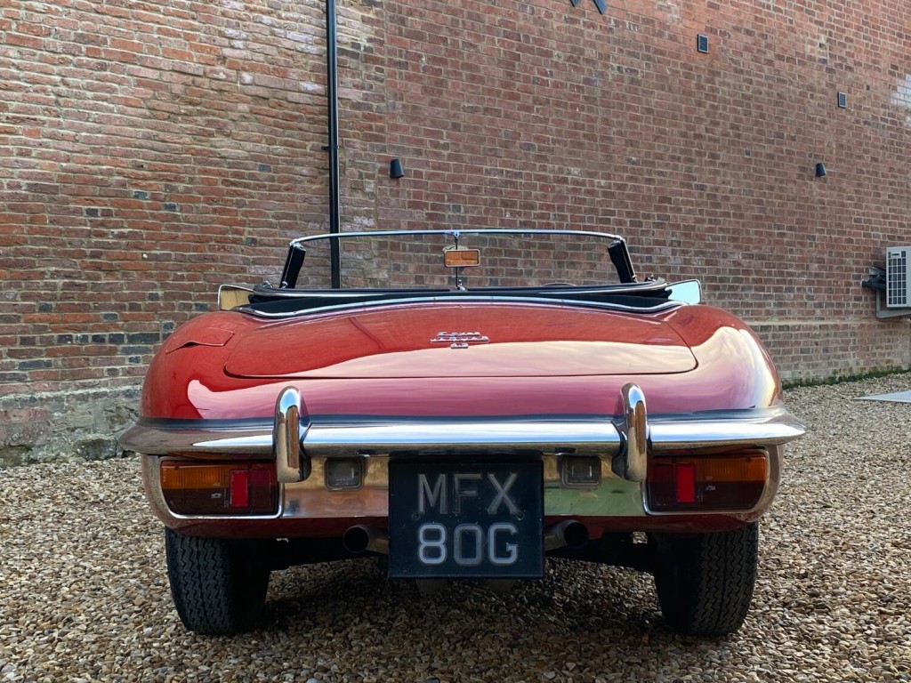 JAGUAR E-TYPE