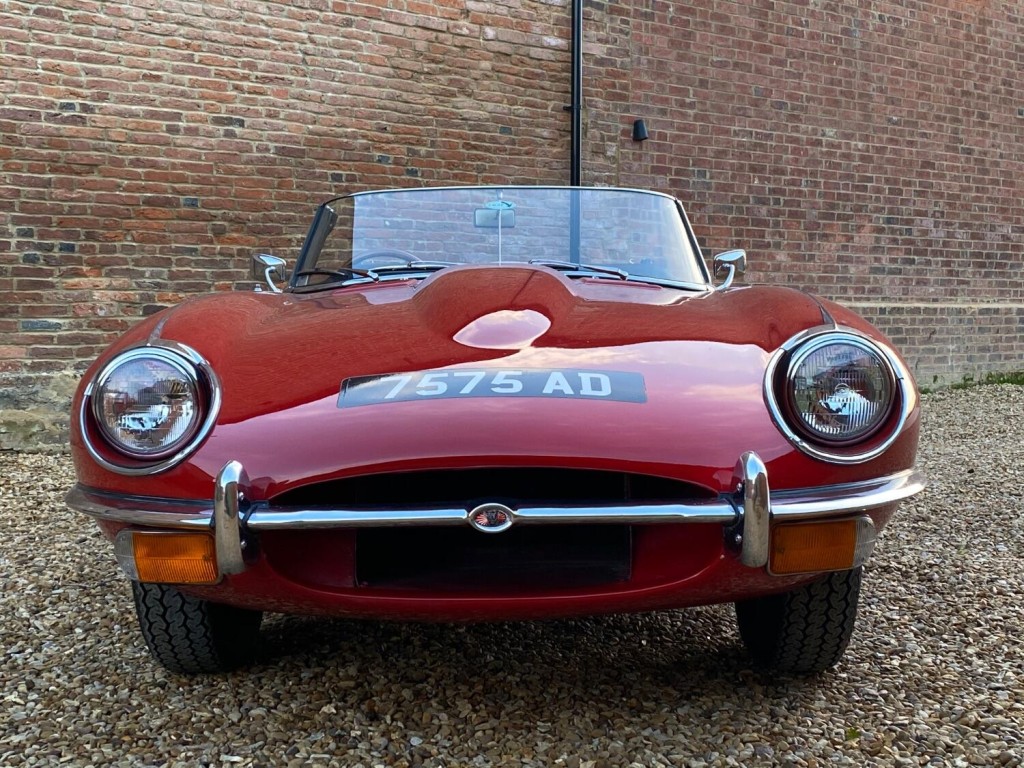 JAGUAR E-TYPE