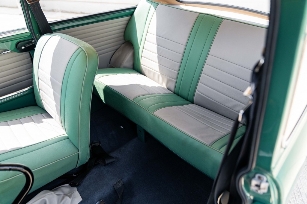 AUSTIN MINI