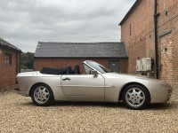PORSCHE 944