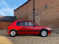 PEUGEOT 205