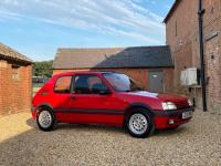 PEUGEOT 205