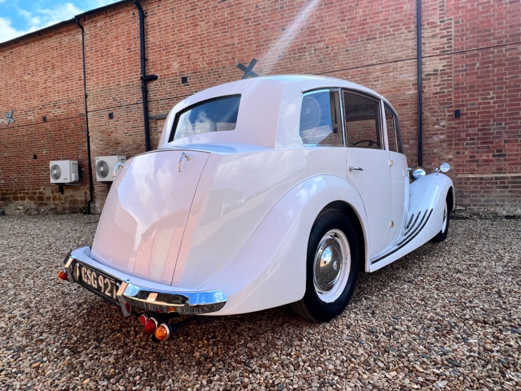 TRIUMPH 2000