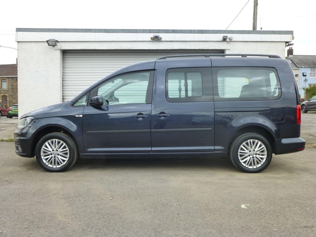 View VOLKSWAGEN CADDY MAXI LIFE 2.0 TDI 7 SEATER DSG AUTOMATIC EURO 6 ULEZ COMPLIANT  MPV