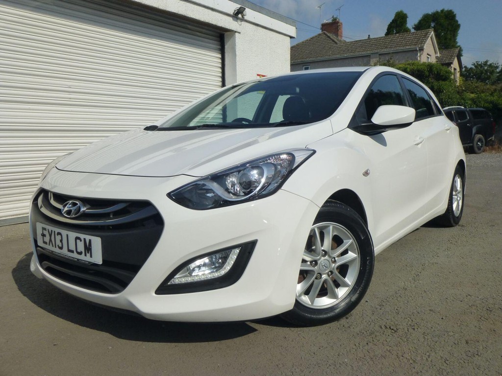 View HYUNDAI I30 1.6 CRDi 108 BHP BLUE DRIVE ACTIVE £20 R/TAX EURO5