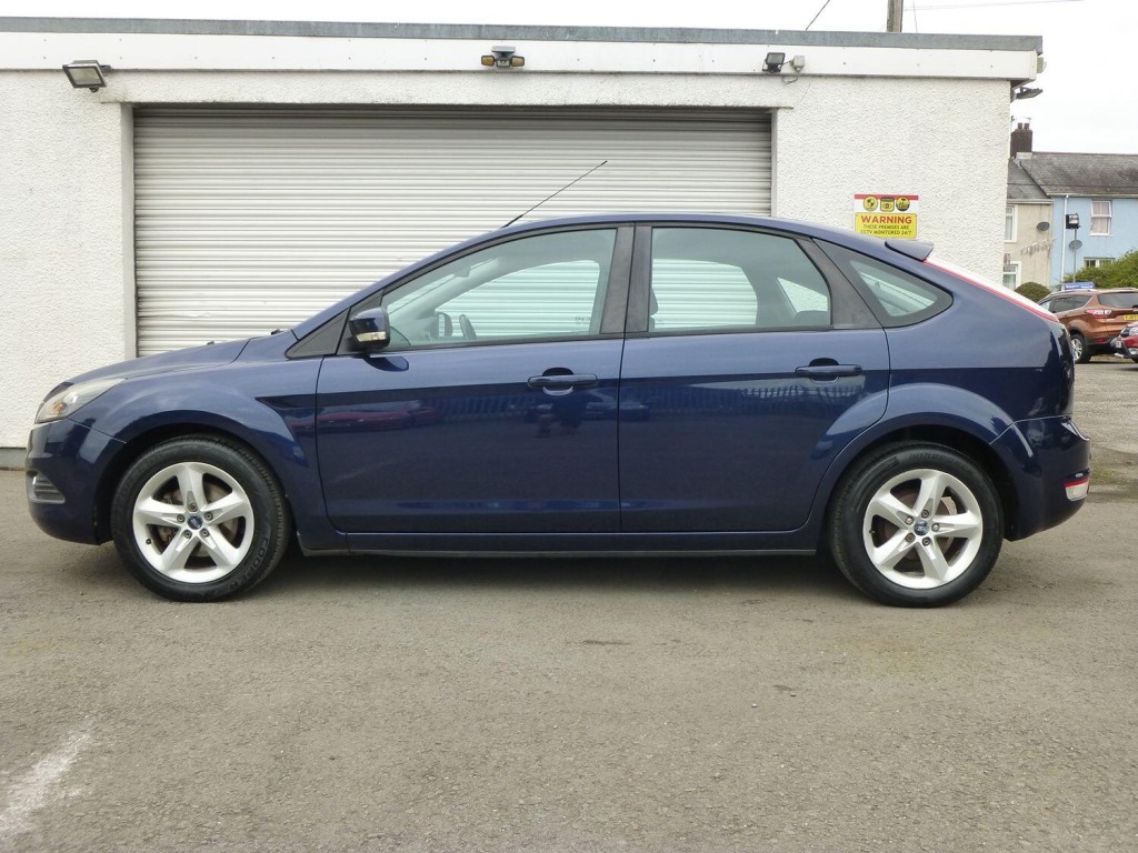 View FORD FOCUS 1.6 ZETEC EDITION EURO4 ULEZ COMPLIANT