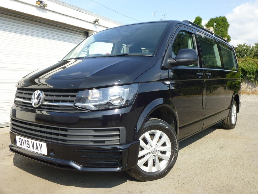 View VOLKSWAGEN TRANSPORTER LWB T32 2.0 TDI S BMT 8 SEATER SHUTTLE NO VAT EURO6 ULEZ COMPLIANT