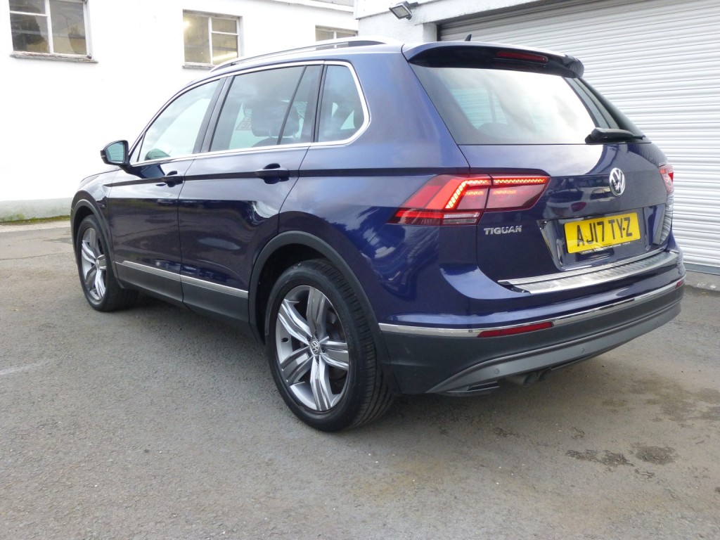 View VOLKSWAGEN TIGUAN 2.0 TDI 150 BHP BlueMotion Tech SEL EURO6 ULEZ 7 SPD DSG AUTOMATIC SUV