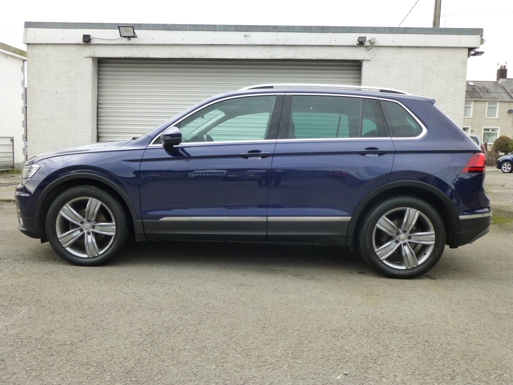 View VOLKSWAGEN TIGUAN 2.0 TDI 150 BHP BlueMotion Tech SEL EURO6 ULEZ 7 SPD DSG AUTOMATIC SUV