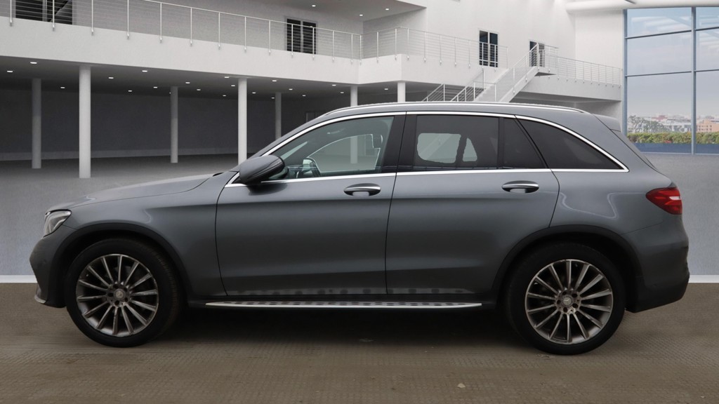 View MERCEDES-BENZ GLC 250D 201 BHP  4MATIC AMG LINE PREMIUM PLUS 9 SPD DCT AUTO EURO6 ULEZ SUV